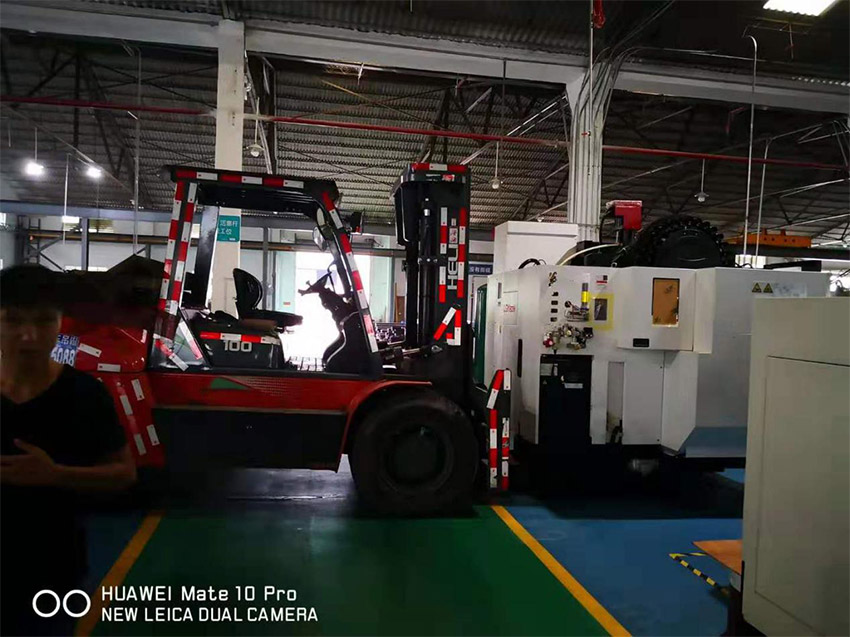 某模具制造商車間設備移位