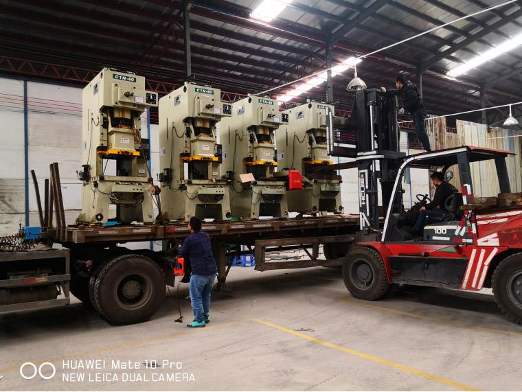 氣動(dòng)沖床搬運(yùn)一體