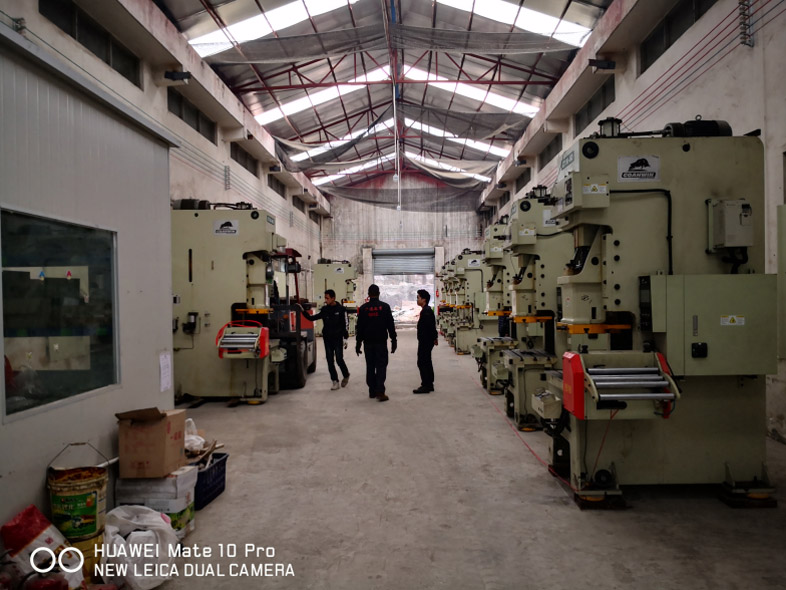 氣動(dòng)沖床搬運(yùn)一體