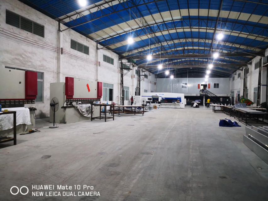 國(guó)產(chǎn)盛通數(shù)控轉(zhuǎn)塔沖床搬遷移位